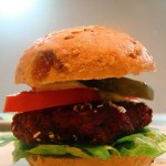 ZIELONY KREM Z JARMUŻU, KALAREPY, GRUSZKI Z QUINOA