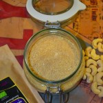 SUROWA KOSTKA ORZECHOWO-KOKOSOWO-OWOCOWA