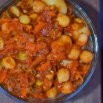 ORZECHOWO – CZEKOLADOWE CIASTO Z OWOCAMI