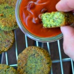 KRAKERSY ZIOŁOWE Z JARMUŻEM