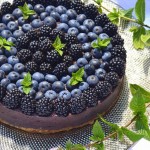 KLOPSIKI Z BOBU I KASZY JAGLANEJ Z AROMATYCZNYM SOSEM POMIDOROWYM