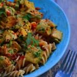 KOMOSANKA KAWOWA Z KONFITURĄ TRUSKAWKOWĄ