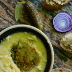 ZIEMNIACZANE ROLADKI Z SOCZEWICĄ I SUSZONYMI POMIDORAMI