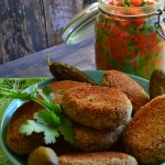 CZEKOLADOWE KUBECZKI Z MASŁEM ORZECHOWYM I DŻEMEM TRUSKAWKOWYM