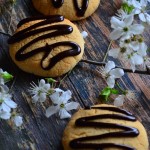 CZOSNKOWA PASTA Z TOFU I POKRZYWY