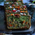 DYNIOWY PASZTET Z CZARNYM SEZAMEM I MARYNOWANYMI PIECZARKAMI