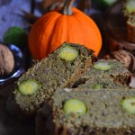 KAROBOWY CHLEBEK Z MASŁEM ORZECHOWYM