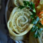 TARTA Z ZIELONYM KREMEM BUDYNIOWYM