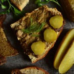 KUJAWSKIE PIEROGI Z ZIEMNIAKAMI I KISZONĄ KAPUSTĄ