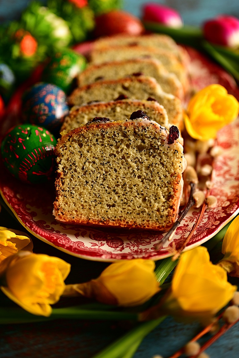 WIELKANOCNA BABKA CYTRYNOWA Z MAKIEM